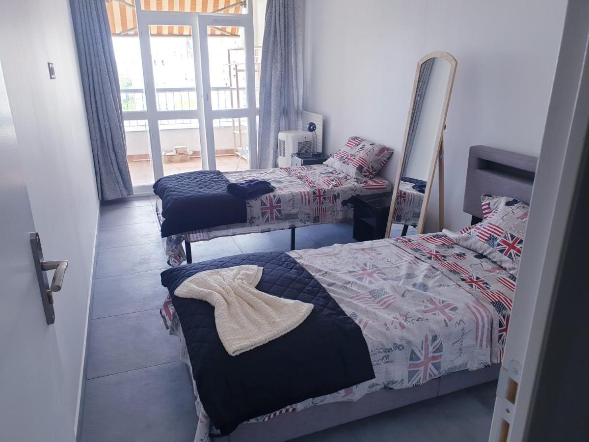 Big Flat Sea Vieuw 95 M2 5 Rooms Near Airport 5 Min Train 3 Min And Tram On Site, Beach 7 Min, 2 Showers And 2 Toilets , Neuf Grand Appartement 95 M2 5 Chambres Proche Aeroport 5 Min Train 3 Min Et Tramway Sur Place, Plage 7 Min 2 Douches Et 2 Wc Vue Nice Bagian luar foto