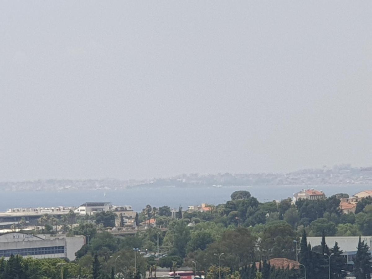 Big Flat Sea Vieuw 95 M2 5 Rooms Near Airport 5 Min Train 3 Min And Tram On Site, Beach 7 Min, 2 Showers And 2 Toilets , Neuf Grand Appartement 95 M2 5 Chambres Proche Aeroport 5 Min Train 3 Min Et Tramway Sur Place, Plage 7 Min 2 Douches Et 2 Wc Vue Nice Bagian luar foto